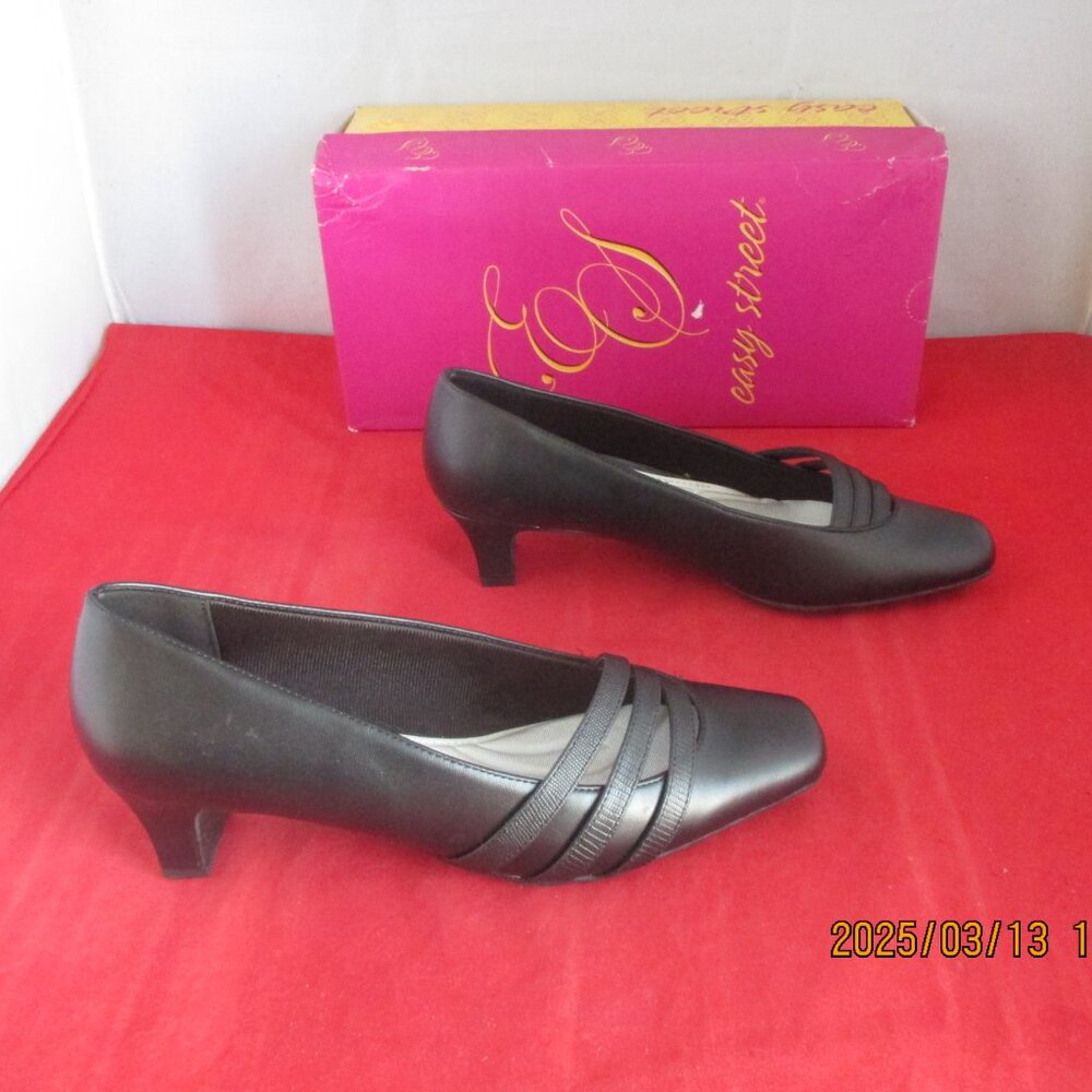 Easy Street Entice Squared toe Pumps $60 - US Size 7 W - Black / Lizard -1245
